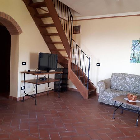 Agriturismo Montemari Βίλα Palaia Δωμάτιο φωτογραφία