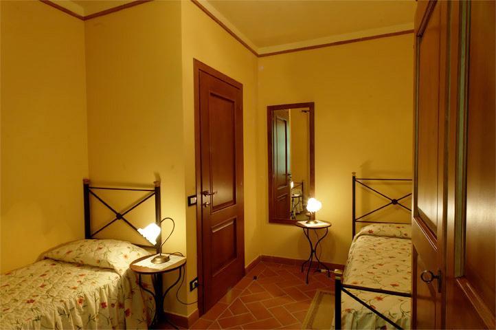 Agriturismo Montemari Βίλα Palaia Δωμάτιο φωτογραφία